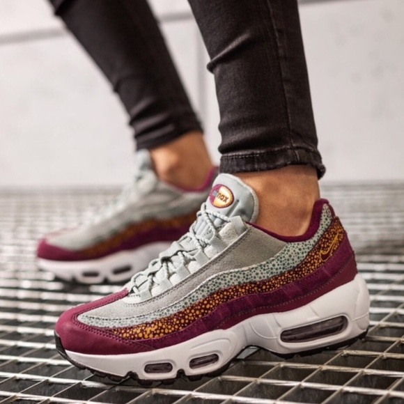 Nike Shoes - NWT Nike Air Max 95 Premium